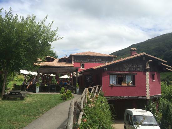 Graxiana Albergue de las Brujas Restaurant